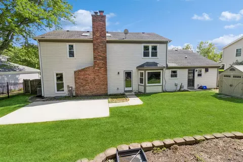 Exterior - 3951 Bordeaux Dr, Hoffman Estates, IL 60192 photo 3 of 3