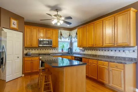 5 Highmeadow Ct, Algonquin, IL 60102 photo 7