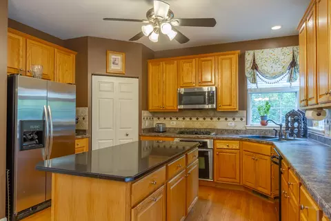 5 Highmeadow Ct, Algonquin, IL 60102 photo 8