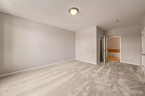 271 E Railroad Ave #201, Bartlett, IL 60103 photo 13
