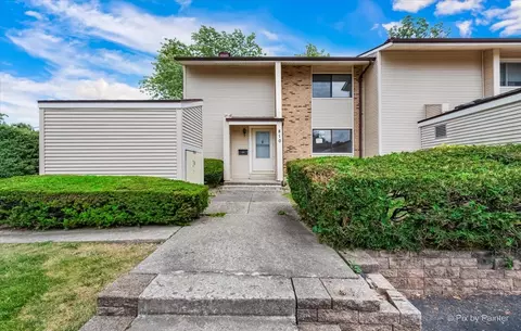 810 Oakside Ln, University Park, IL 60484