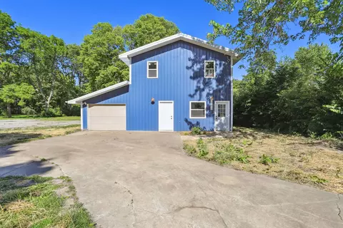 202 Brady Ln, Urbana, IL 61802