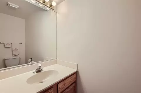 Bath - 1160 Pember Cir, West Dundee, IL 60118 photo 1 of 5
