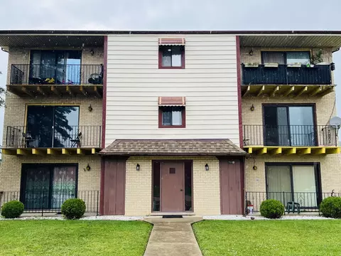 7312 W 86th St W #1A, Bridgeview, IL 60455