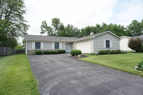 1085 Kingwood Ln, Lake Zurich, IL 60047