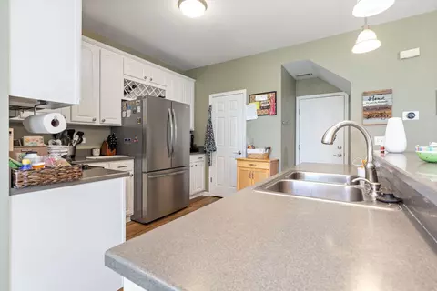 5003 Syracuse Ct, Plainfield, IL 60586 photo 9