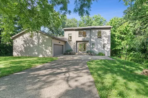 18649 N Apache Path, Danvers, IL 61732