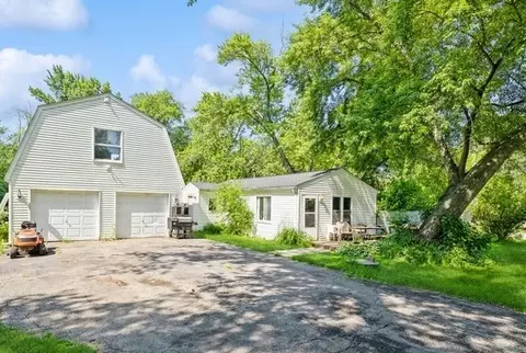 37899 N Dewey St, Spring Grove, IL 60081