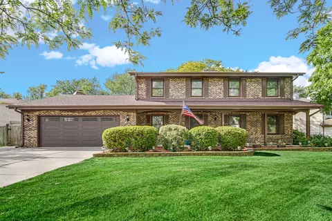 1224 N Hickory Trl, Addison, IL 60101