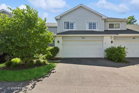 1657 Waterford Rd, North Aurora, IL 60542