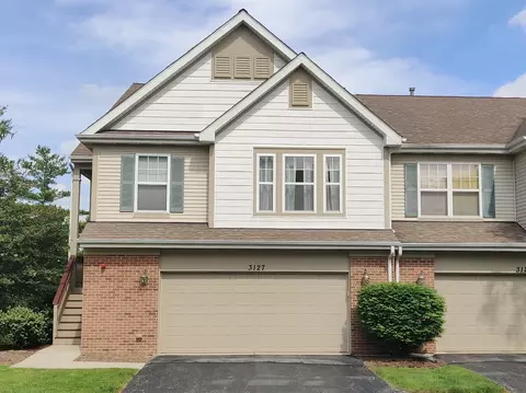 3127 Saganashkee Ln, Naperville, IL 60564