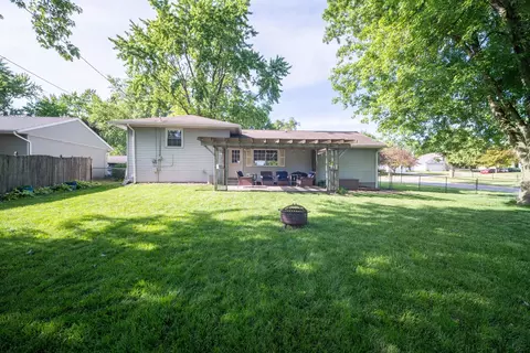 Exterior - 1401 Kingsridge Dr, Normal, IL 61761 photo 4 of 8