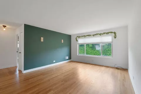 135 Ridge Ave #2E, Evanston, IL 60202 photo 3