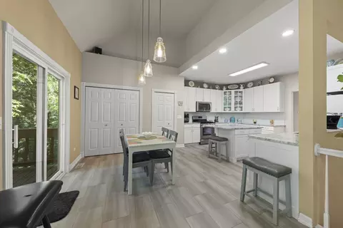 Entry Way - 409 Riverview Ct, Minooka, IL 60447 photo 1 of 3