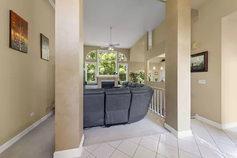 Entry Way - 409 Riverview Ct, Minooka, IL 60447 photo 3 of 3