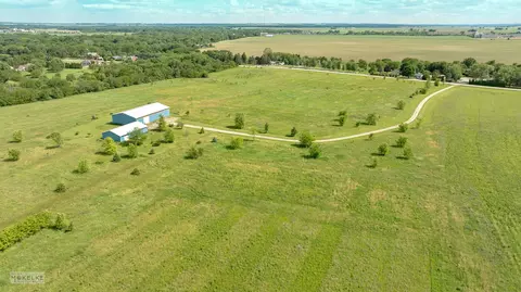17551 Frazier Rd, Sandwich, IL 60548