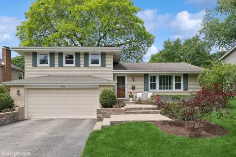1530 N Pine Ave, Arlington Heights, IL 60004