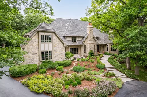 504 Wexford Ct, Saint Charles, IL 60175