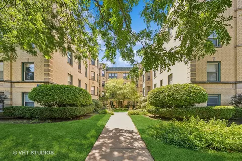 830 Mulford St #3N, Evanston, IL 60202