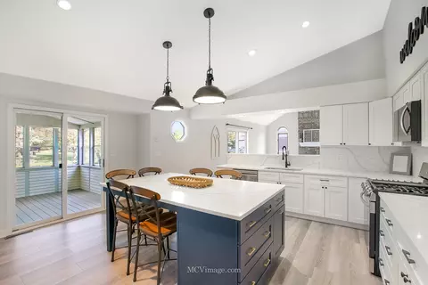 Kitchen - 32 Robert Rd, Oswego, IL 60543 photo 1 of 4