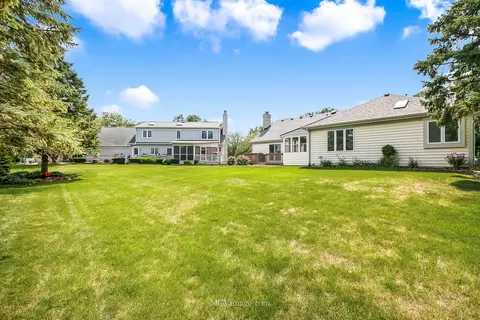Exterior - 32 Robert Rd, Oswego, IL 60543 photo 6 of 7