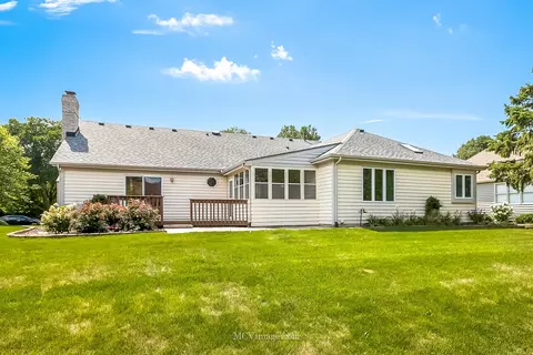 Exterior - 32 Robert Rd, Oswego, IL 60543 photo 7 of 7