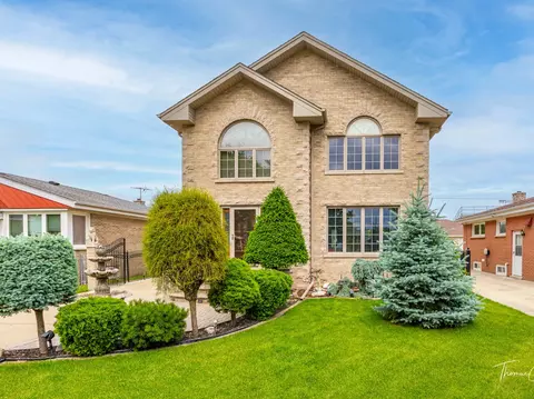4541 N Oriole Ave, Norridge, IL 60706