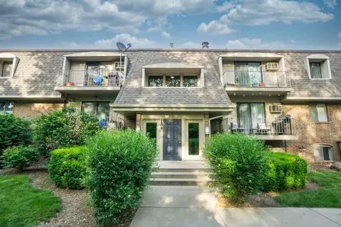 154 E Bailey Rd #A, Naperville, IL 60565