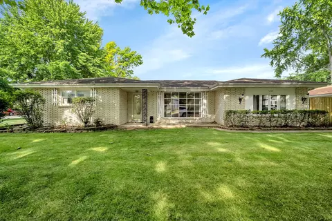 708 Price St, Morris, IL 60450