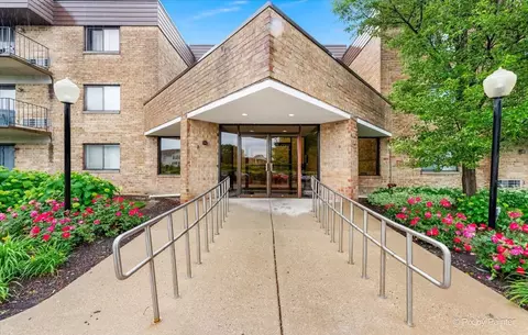 5550 Astor Ln #119, Rolling Meadows, IL 60008