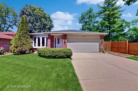 104 Forest Ave, Willow Springs, IL 60480