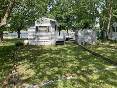 23164 Woodhaven, Sublette, IL 61367