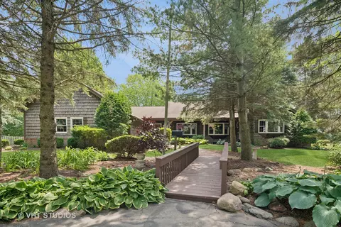 2 N965 Francis Rd, Maple Park, IL 60151