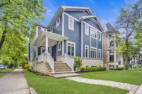 3750 N Hoyne Ave, Chicago, IL 60618