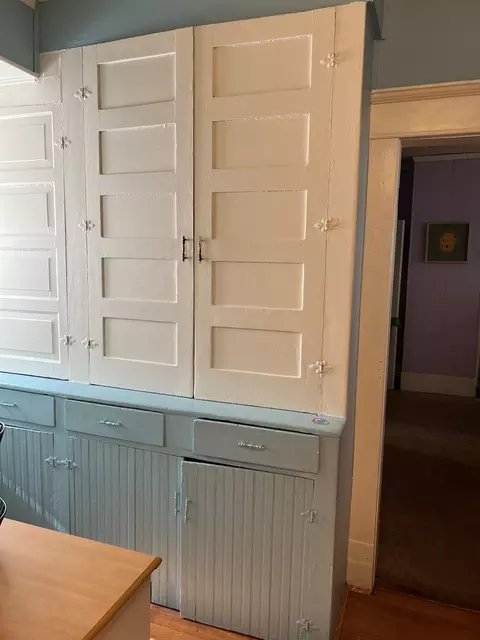 Kitchen - 1004 Long St, Dixon, IL 61021 photo 4 of 4
