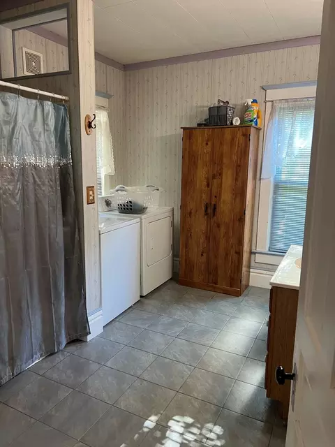 Other - 1004 Long St, Dixon, IL 61021 photo 1 of 3