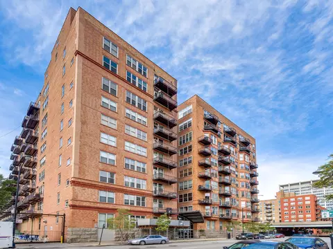 500 S Clinton St #202, Chicago, IL 60607