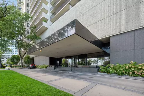 1212 N Lake Shore Dr #25AS, Chicago, IL 60610