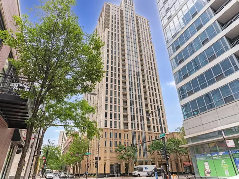 1250 S Michigan Ave #504, Chicago, IL 60605