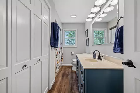 Bath - 3927 W 3000s Rd, Kankakee, IL 60901 photo 4 of 4