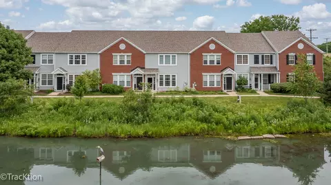 209 Springbrook Trl S, Oswego, IL 60543