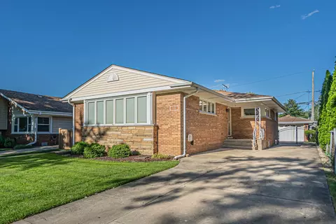 7137 N Ozanam Ave, Chicago, IL 60631