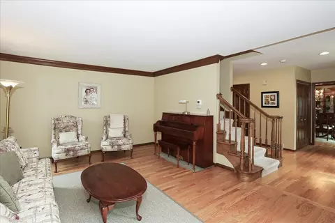 523 Irvington Ct, Bartlett, IL 60103 photo 7