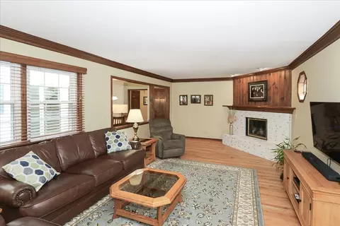 523 Irvington Ct, Bartlett, IL 60103 photo 12