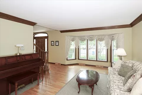 523 Irvington Ct, Bartlett, IL 60103 photo 5