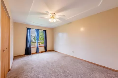 Bedroom - 2213 Gray Hawk Dr, Plainfield, IL 60586 photo 4 of 7