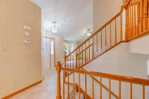 Entry Way - 2213 Gray Hawk Dr, Plainfield, IL 60586 photo 2 of 3