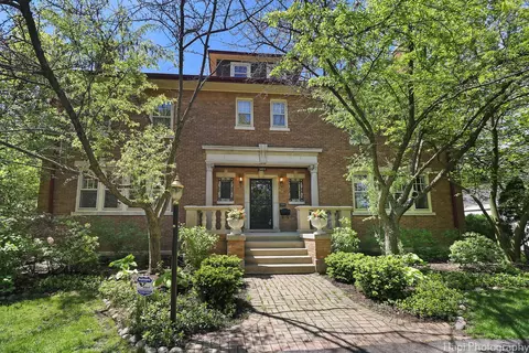 1403 Glenview Rd, Glenview, IL 60025