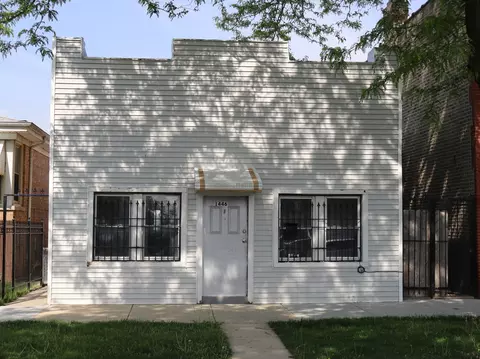 1446 N Central Park Ave, Chicago, IL 60651