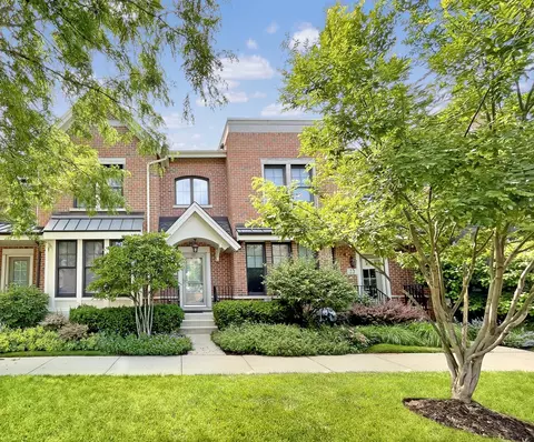 20 Meacham Ave, Park Ridge, IL 60068